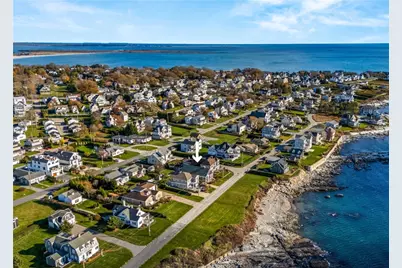 112 Esplanade, Middletown, RI 02842 - Photo 34