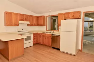 55 Vinton Ave, Cranston, RI 02920 - Photo 16