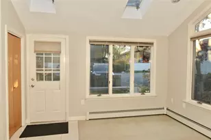 55 Vinton Ave, Cranston, RI 02920 - Photo 8