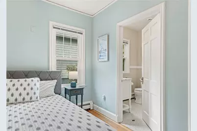 112 Esplanade, Middletown, RI 02842 - Photo 24