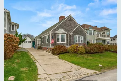 112 Esplanade, Middletown, RI 02842 - Photo 32