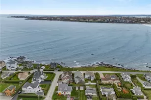 112 Esplanade, Middletown, RI 02842 - Photo 40