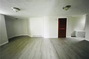 1574 Cranston St, Cranston, RI 02920 - Photo 20