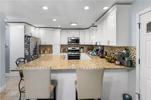 42 Burnside St, Providence, RI 02905 - Photo 6