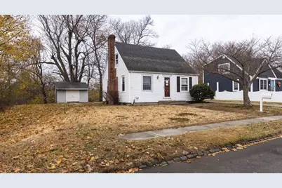 46 Roslyn Avenue, Cranston, RI 02910 - Photo 2