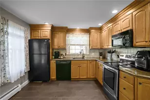 20 Maryland Dr, West Warwick, RI 02893 - Photo 10