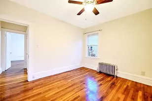 127 Evergreen St, Providence, RI 02906 - Photo 18