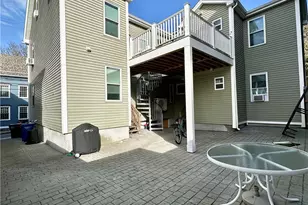 29 Ann St, Newport, RI 02840 - Photo 10
