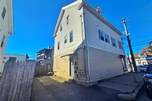 2 Gansett Ave, Cranston, RI 02920 - Photo 30