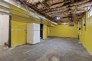 31 Swan St, North Providence, RI 02911 - Photo 38