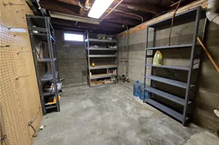 25 Winslow St, East Providence, RI 02915 - Photo 20