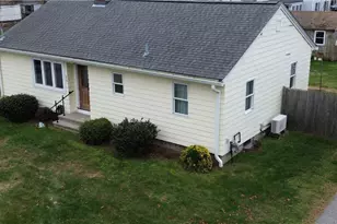 25 Winslow St, East Providence, RI 02915 - Photo 30