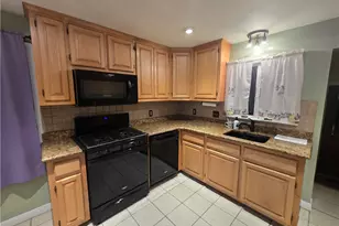 25 Winslow St, East Providence, RI 02915 - Photo 6