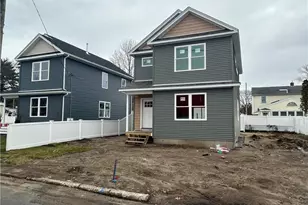 57 Cedarbrook Rd, Pawtucket, RI 02861 - Photo 4