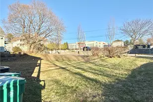 998 Cass Ave, Woonsocket, RI 02895 - Photo 16