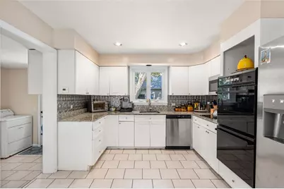 165 Merrymount Drive, Warwick, RI 02888 - Photo 6