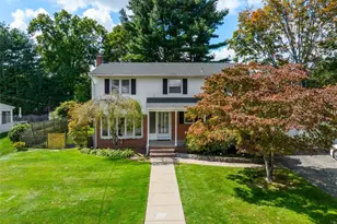 165 Merry Mount Dr, Warwick, RI 02888 - Photo 2