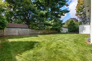 165 Merry Mount Dr, Warwick, RI 02888 - Photo 20