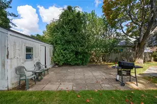 165 Merry Mount Dr, Warwick, RI 02888 - Photo 26