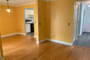 68 Locust St, Providence, RI 02906 - Photo 4