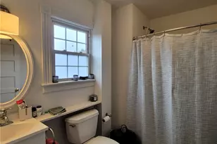 102 Broadway, Newport, RI 02840 - Photo 18