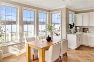 114 E Pt Dr, East Providence, RI 02916 - Photo 8