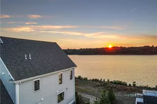 114 E Pt Dr, East Providence, RI 02916 - Photo 32