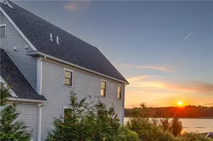 114 E Pt Dr, East Providence, RI 02916 - Photo 14