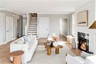 114 E Pt Dr, East Providence, RI 02916 - Photo 2