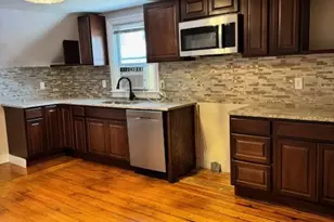 374 Hope St, Providence, RI 02906 - Photo 2