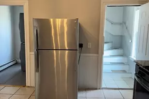 374 Hope St, Providence, RI 02906 - Photo 2