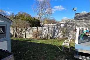 42 Netherlands Ave, Cranston, RI 02905 - Photo 32