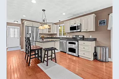 19 Sage Court, Johnston, RI 02919 - Photo 4