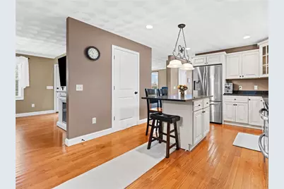 19 Sage Court, Johnston, RI 02919 - Photo 6