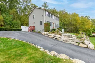 19 Sage Ct, Johnston, RI 02919 - Photo 2