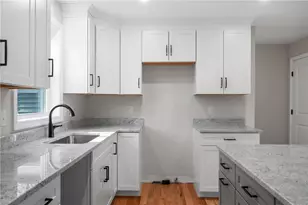 237 Congress St, Woonsocket, RI 02895 - Photo 12