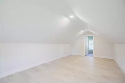 556 East Main Road Road, Middletown, RI 02842 - Photo 12