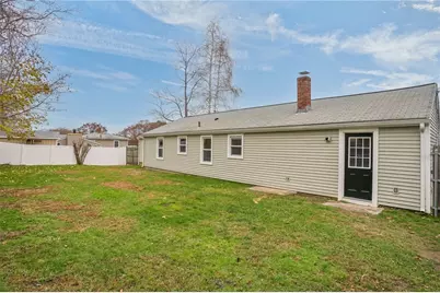 34 Buckley Avenue, West Warwick, RI 02893 - Photo 4