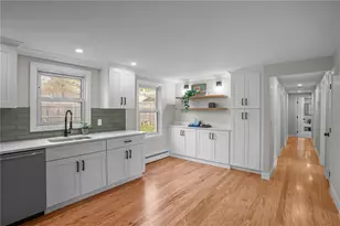 34 Buckley Ave, West Warwick, RI 02893 - Photo 6