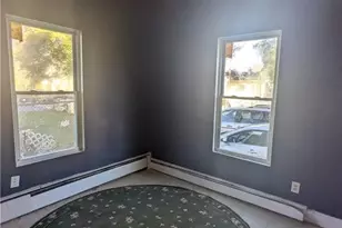 654 Cranston St, Providence, RI 02907 - Photo 8