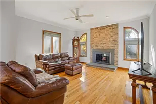 25 Linfield Cir, Lincoln, RI 02865 - Photo 18