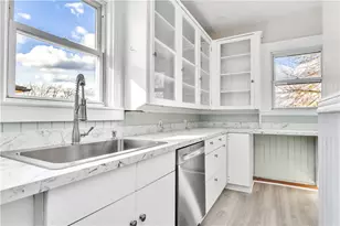 171 Norwood Ave, Cranston, RI 02905 - Photo 14