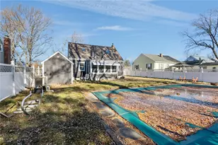 190 Chapmans Ave, Warwick, RI 02886 - Photo 6