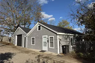 87 Bates Ave, Coventry, RI 02816 - Photo 18