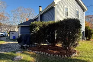 170 Austin Rd, North Kingstown, RI 02852 - Photo 16