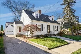 26 Keith Ave, Cranston, RI 02910 - Photo 2