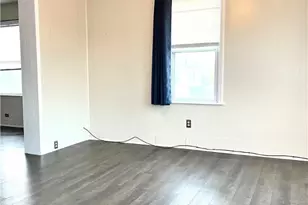 3 Rowe Ave, Pawtucket, RI 02861 - Photo 12