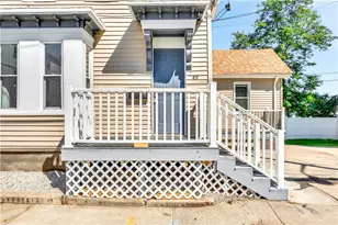 49 Veazie St, Providence, RI 02908 - Photo 2