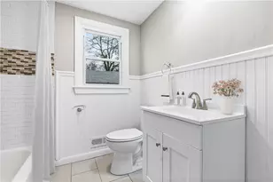 41 Gleason St, Cranston, RI 02910 - Photo 6