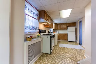 17 Warner Street, Newport, RI 02840 - Photo 14